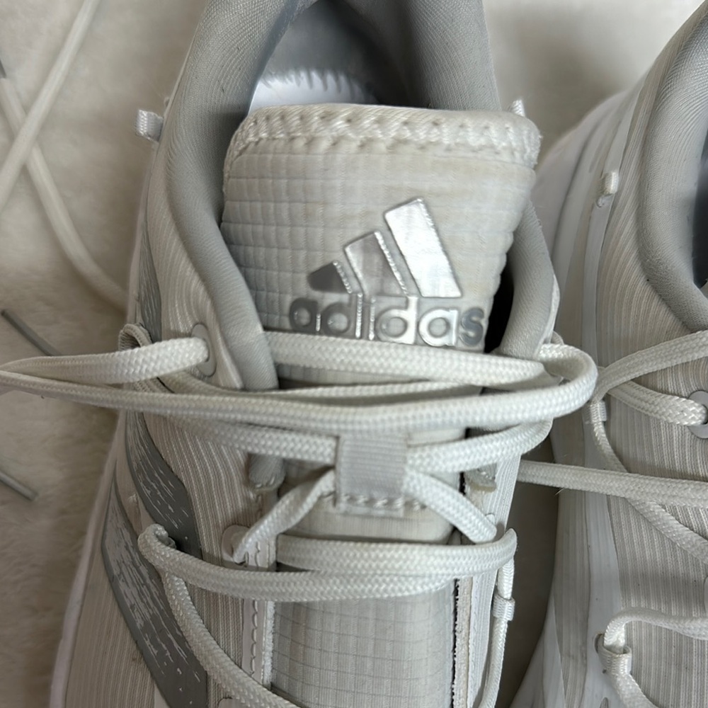 adidas Men's Athletic Shoes in Gray and White women’s9.0 Men 7.5 - Picture 2 of 15